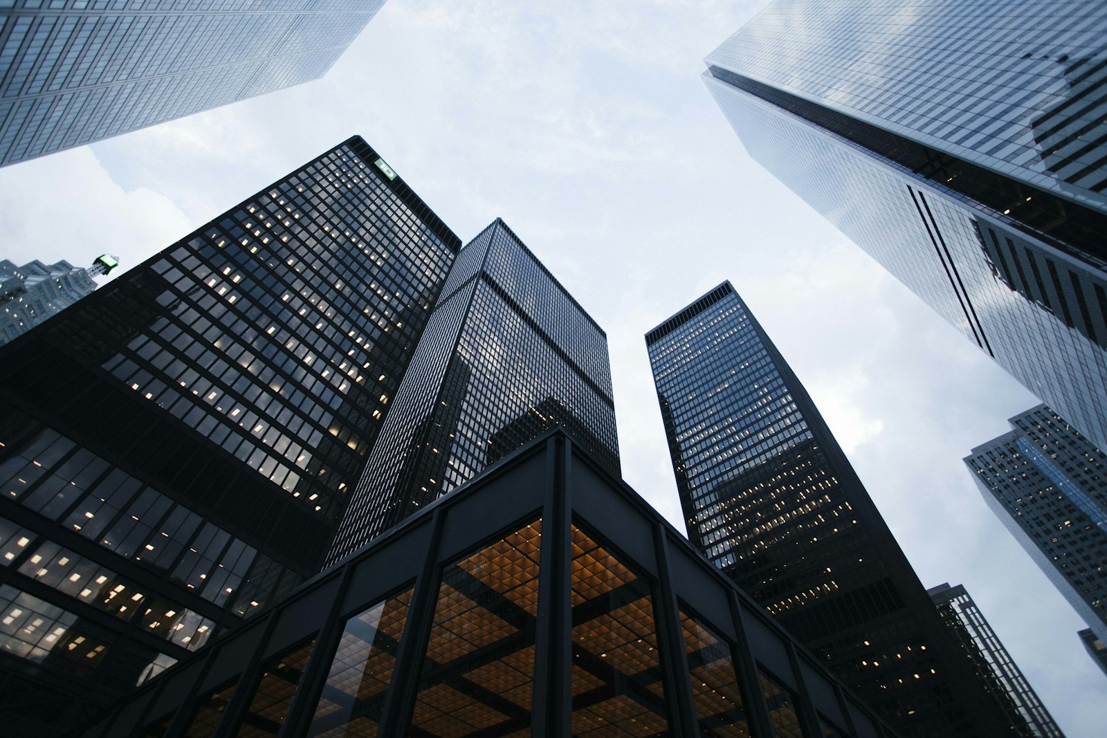 Vertex Global ofis binası